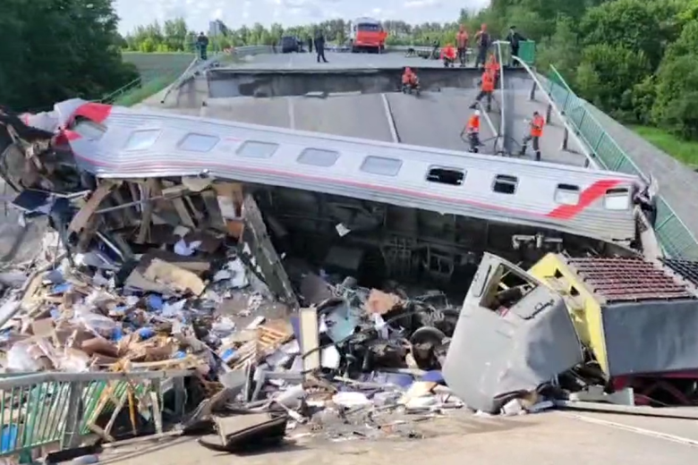 «Трагические события»: депутат о крушении мостов под Брянском и Курском
