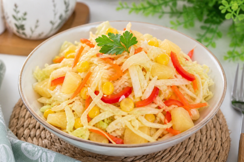 Незабываемый салат из капусты: всего 4 ингредиента и 7 минут — яркий вкус, который удивляет с первой ложки