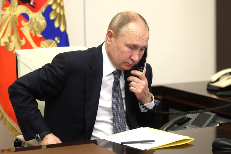 В Совфеде объяснили пользу разговора Путина и Трампа для России